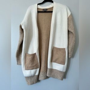 Neutral Color blocked cardigan.